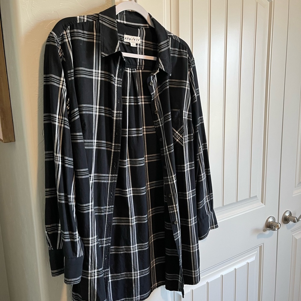 Black and white button down with slits on each side